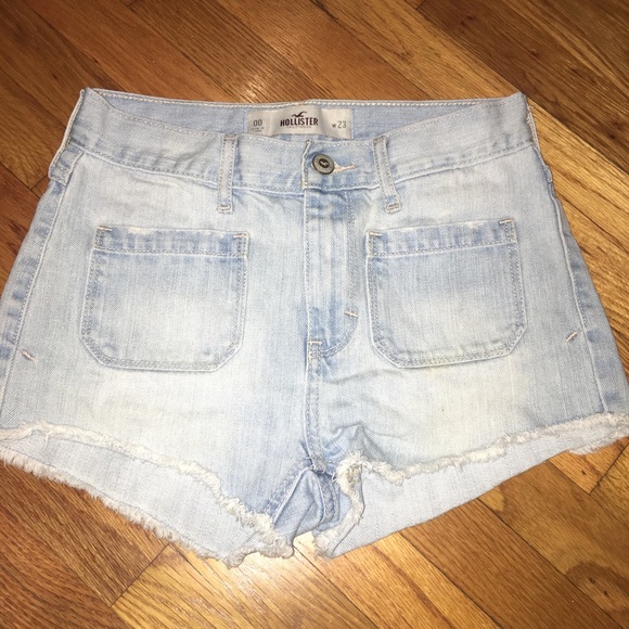 HIGH WAIST Hollister Shorts - Picture 2 of 5